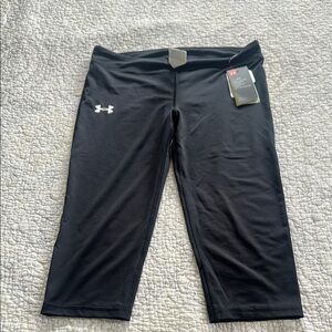 Under Armour Black Capri Leggings